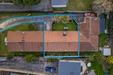 Photo of property in 3/29 Garelja Road, Henderson, Auckland, 0612