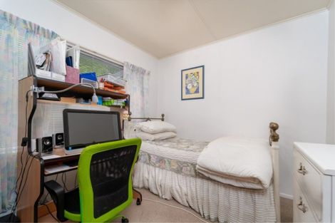 Photo of property in 25 William Benton Street, Featherston, 5710