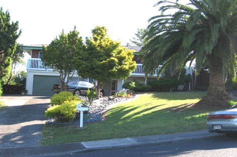 Photo of property in 33 Sealy Road, Torbay, Auckland, 0630