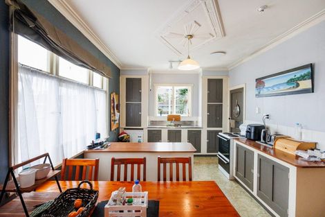 Photo of property in 36 Wood Street, Takaro, Palmerston North, 4410