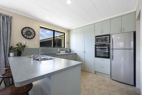 Photo of property in 48 Chaucer Street, Leamington, Cambridge, 3432