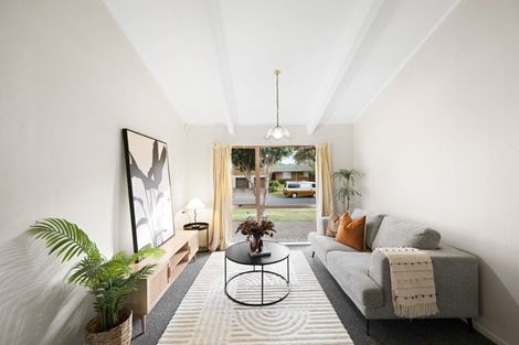 Photo of property in 60 Pulham Crescent, Queenwood, Hamilton, 3210