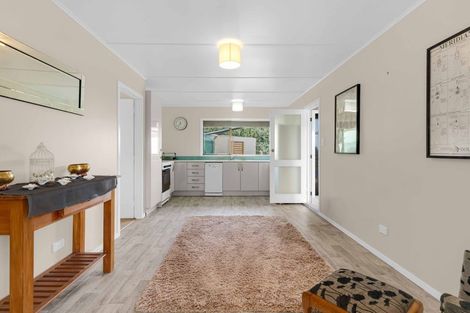 Photo of property in 17 Shipherd Road, Puni, Pukekohe, 2678