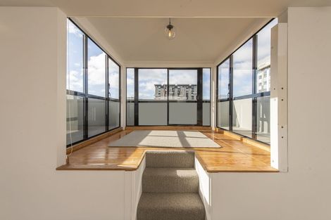 Photo of property in 3/2 Macdonald Crescent, Te Aro, Wellington, 6011