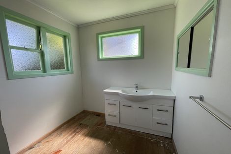 Photo of property in 305 Don Buck Road, Massey, Auckland, 0614