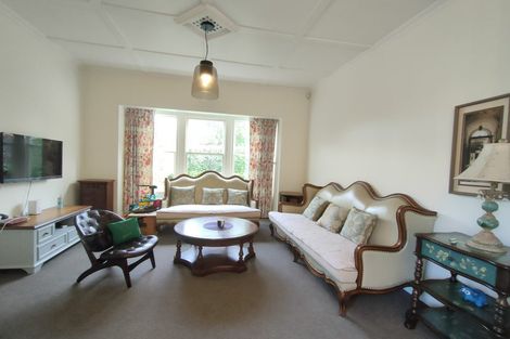 Photo of property in 4 Kowhatu Road, One Tree Hill, Auckland, 1061