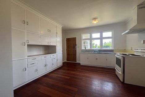 Photo of property in 67 Featherston Street, Takaro, Palmerston North, 4412