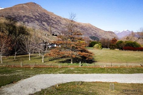 Photo of property in 53 Alec Robins Road, Lake Hayes, Queenstown, 9371