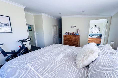 Photo of property in 5 Coralsea Way, Arkles Bay, Whangaparaoa, 0932