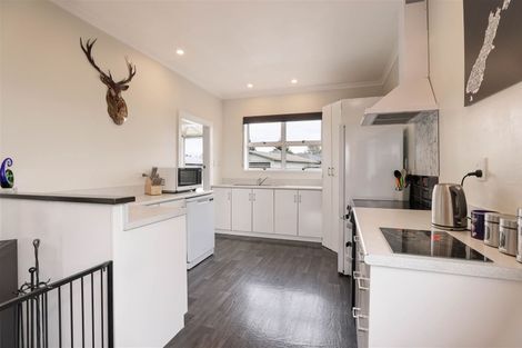 Photo of property in 70 Mcmurdo Street, Tinwald, Ashburton, 7700