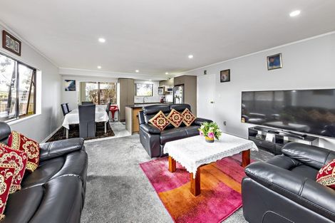 Photo of property in 2/122 Gray Avenue, Papatoetoe, Auckland, 2024