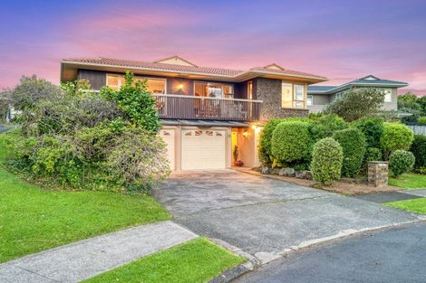 Photo of property in 16 Tercel Place, Sunnyhills, Auckland, 2010