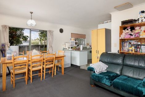 Photo of property in 80 Welcome Bay Road, Welcome Bay, Tauranga, 3112