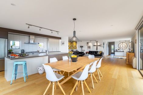 Photo of property in 8 Hari Way, Mapua, 7005