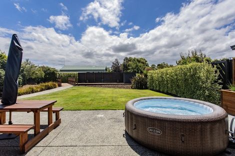 Photo of property in 5 Gilbert Street, Amberley, 7410