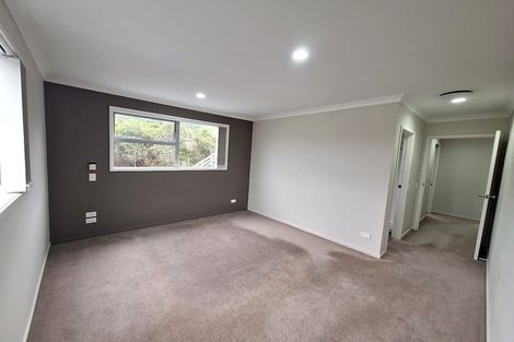 Photo of property in 82a Kirton Drive, Riverstone Terraces, Upper Hutt, 5018