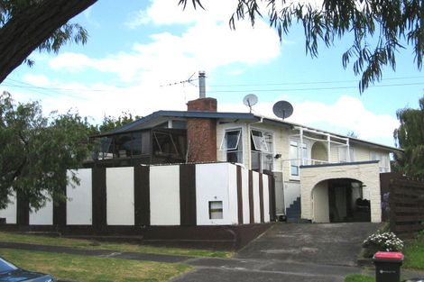 Photo of property in 4 Maui Pomare Street, Blockhouse Bay, Auckland, 0600