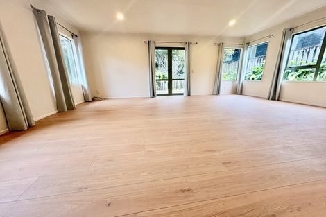 Photo of property in 2/8 Fitzwilliam Drive, Torbay, Auckland, 0630