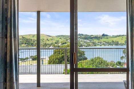 Photo of property in 14 Cliff Street, Pahi, Paparoa, 0571