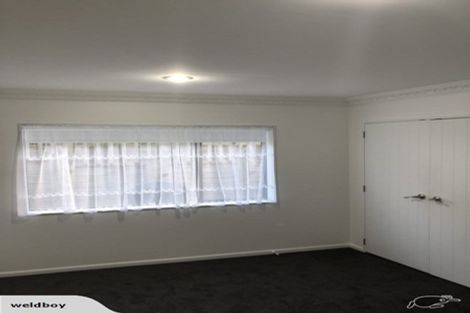 Photo of property in 43 Medallion Drive, Oteha, Auckland, 0632