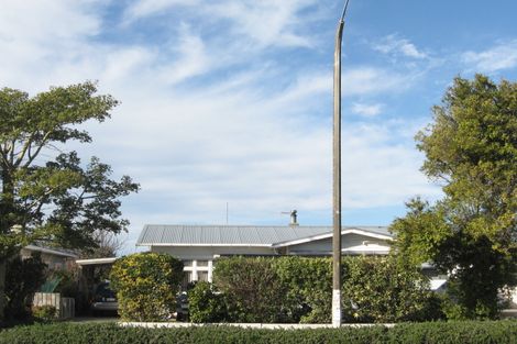 Photo of property in 37 Taradale Road, Marewa, Napier, 4110