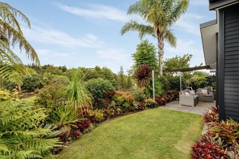 Photo of property in 21 Bridgewater Way, Pyes Pa, Tauranga, 3112