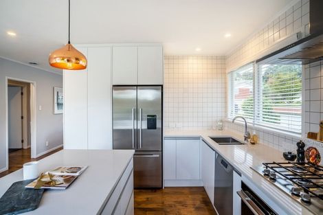 Photo of property in 19 Betsland Crescent, Hillcrest, Auckland, 0627