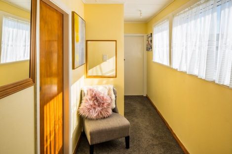 Photo of property in 209b Waddington Drive, Naenae, Lower Hutt, 5011