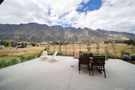Photo of property in 7a Rannoch Drive, Jacks Point, Queenstown, 9371