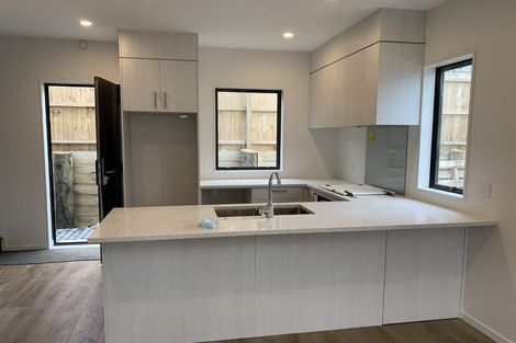 Photo of property in 6/55 Bolton Street, Blockhouse Bay, Auckland, 0600