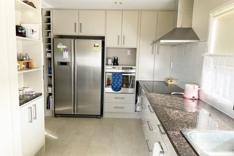 Photo of property in 153 Wiseley Road, West Harbour, Auckland, 0618