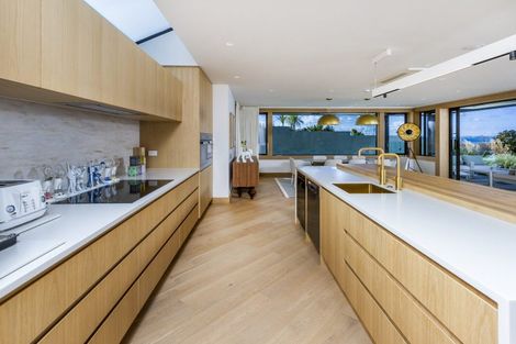 Photo of property in 19 Brighton Terrace, Mairangi Bay, Auckland, 0630