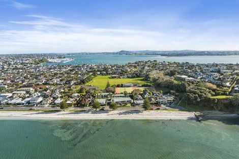 Photo of property in 5c The Esplanade, Eastern Beach, Auckland, 2012