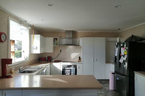 Photo of property in 16 Johnson Street, Bulls, 4818