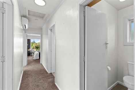 Photo of property in 57 Liverton Crescent, Bishopdale, Christchurch, 8053