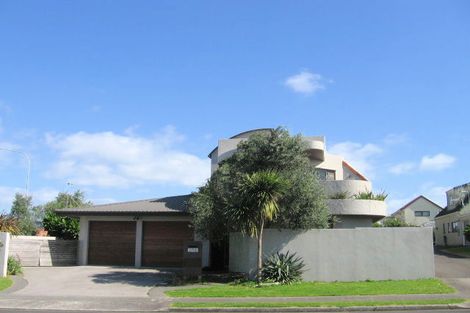 Photo of property in 1 Sunbrae Grove, Mount Maunganui, 3116