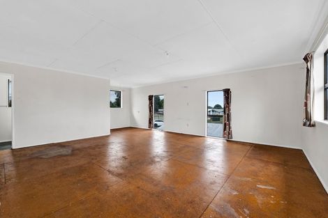 Photo of property in 117 Weraroa Road, Waverley, 4510