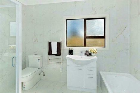 Photo of property in 517 Whangaparaoa Road, Stanmore Bay, Whangaparaoa, 0932