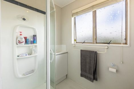 Photo of property in 5 Valerie Street, Clive, 4102