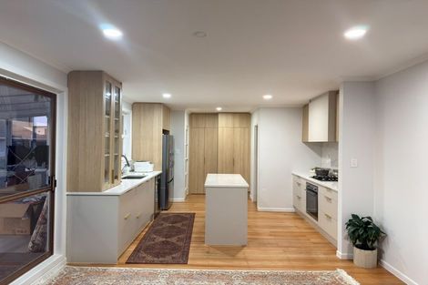 Photo of property in 65 Ridge Road, Howick, Auckland, 2014