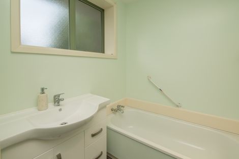 Photo of property in 48 Orrick Crescent, Avondale, Christchurch, 8061