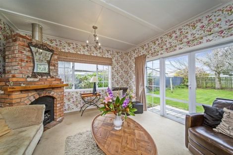 Photo of property in 22 Disraeli Street, Hawera, 4610