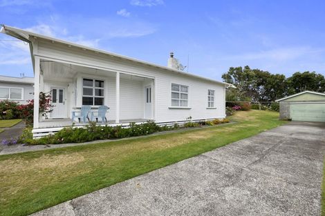 Photo of property in 62 Record Street, Fitzroy, New Plymouth, 4312