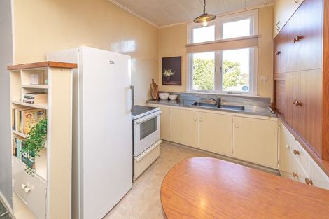 Photo of property in 99 Alma Road, Gonville, Whanganui, 4501