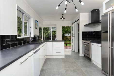 Photo of property in 14 Riverview Terrace, Fairfield, Hamilton, 3214