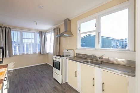 Photo of property in 29 Hinemoa Street, Levin, 5510