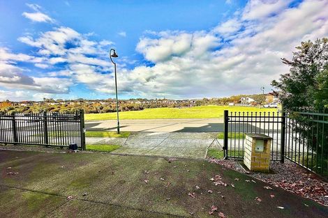 Photo of property in 13 Dunkineely Road, Flat Bush, Auckland, 2019