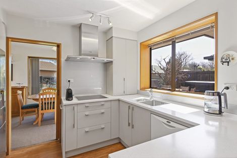 Photo of property in 6 Thornhill Place, Sockburn, Christchurch, 8042