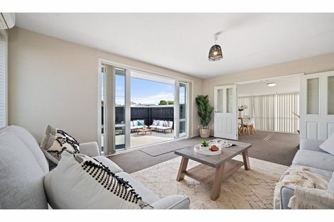 Photo of property in 90 Hargood Street, Woolston, Christchurch, 8062