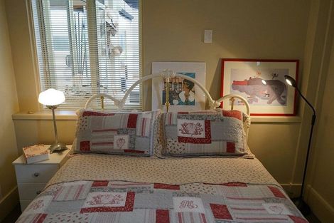 Photo of property in 153 Emerson Street, Napier South, Napier, 4110